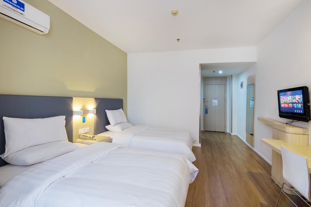 Hanting Hotel Hangzhou Xiaoshan Shi Xin Road Esterno foto